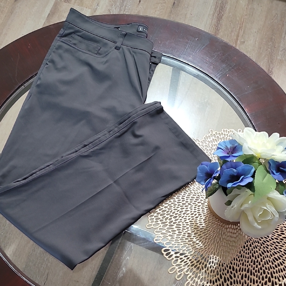 PGA Tour Gray Dress Pants Flat Front